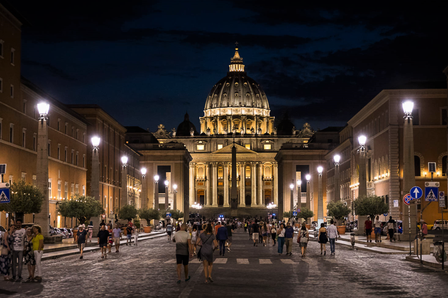 Rome Is More Charming Than Ever With A Vatican Night Tour