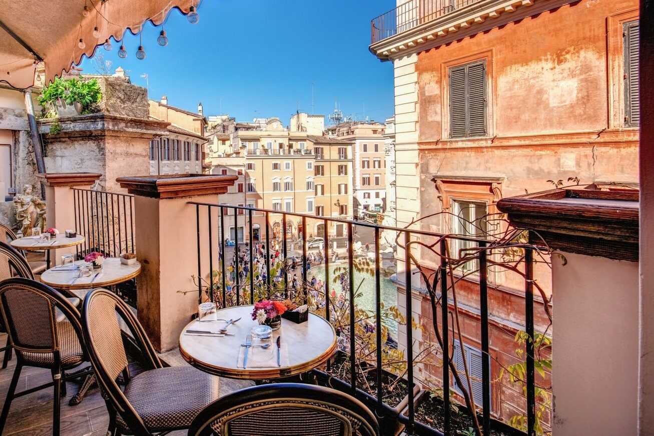 trevi fountain rooftop bar