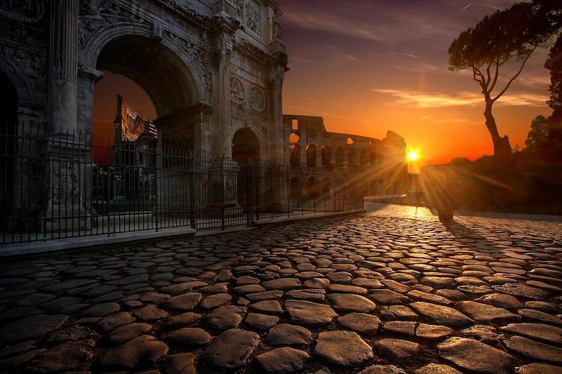 Exploring Rome by Golf Cart: quiet Panoramic Terraces and bustling Historical Center